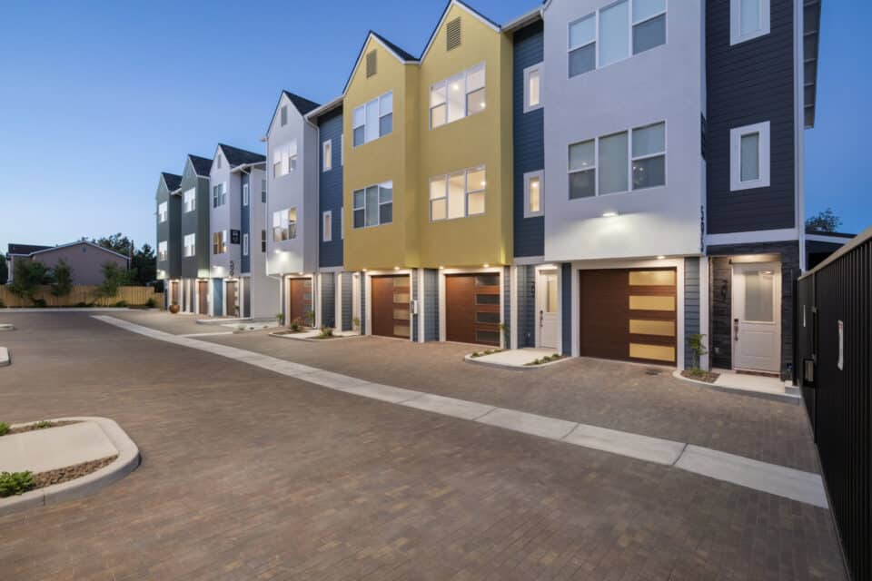 Townhomes for Rent in Midtown Reno at Grand Canyon Mews