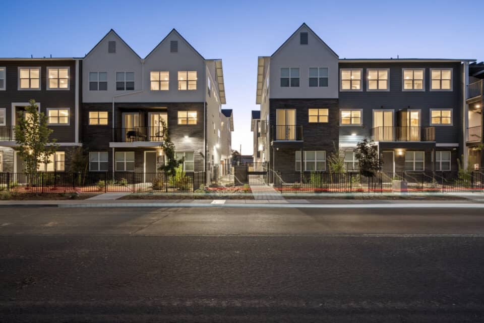 Townhomes for Rent in Midtown Reno at Grand Canyon Mews